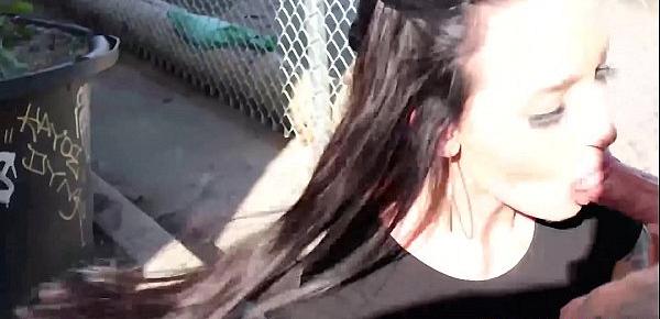  JOHNNYGOODLUCK Exhibitionist Alli Black Gives Head in Public
